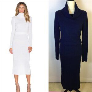 Alice + Olivia Navy sweater Midi Dress